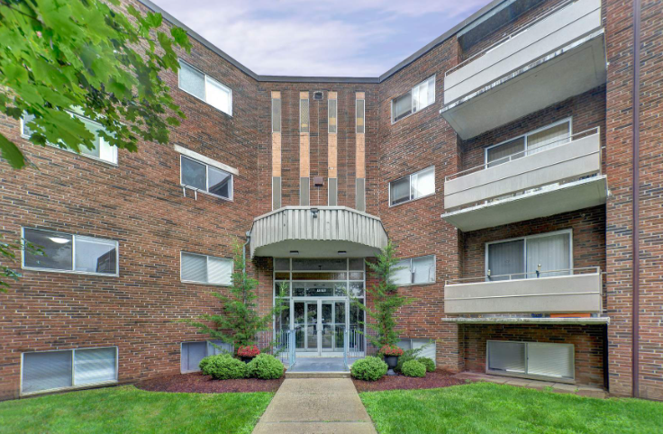 Olympia Court Apartments building in Cambridge, Ontario