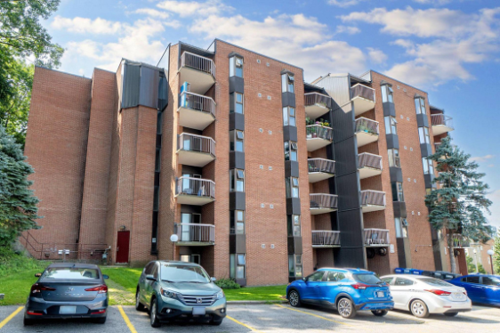 Harris Tower Apartments exterior in Cambridge, Ontario